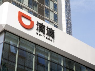 滴滴下架后，网约车的市场空白将留给谁？