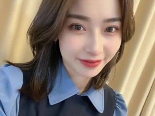 分享一组网络收集的美女图片
