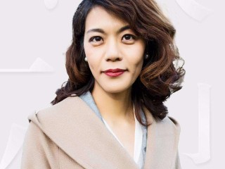 复旦网红教授陈果，从火遍全网到销声匿迹，她是如何跌落神坛的？