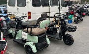 沉重的代步车 | 哪些是合规电动三四轮车？上路有哪些要求？